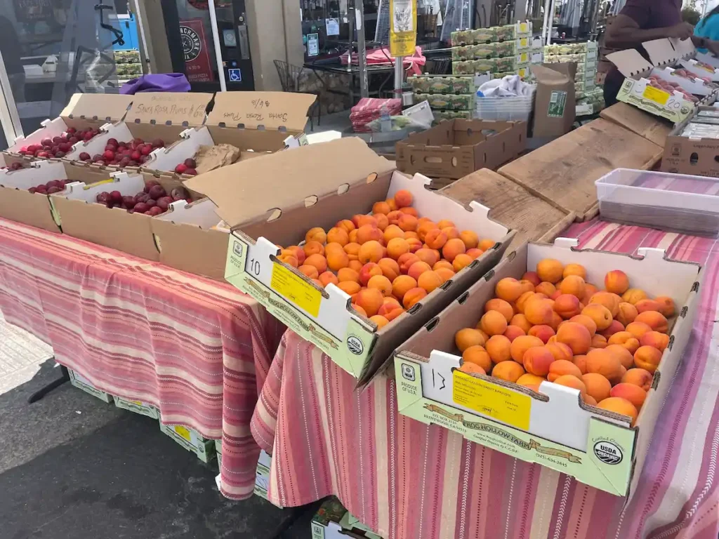 ApricotsAndPlumsKensingtonFarmersMarket