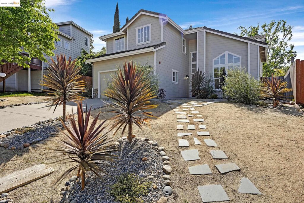 4 Bedroom Homes for Sale 1 41094532