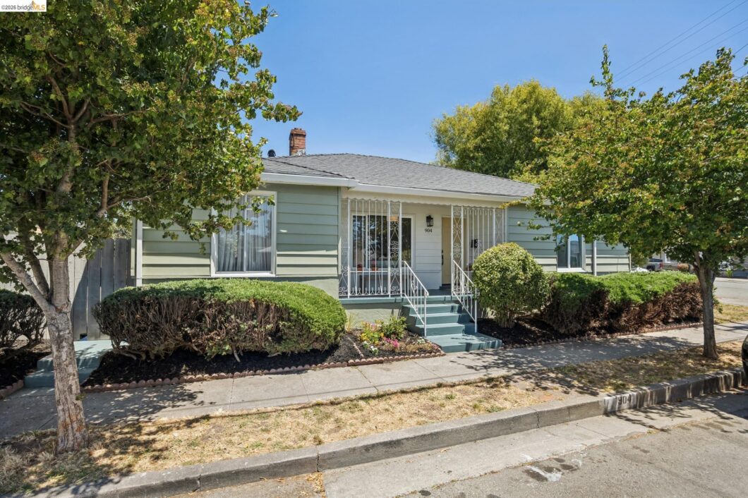 904 Wilson Avenue. 1 41143279