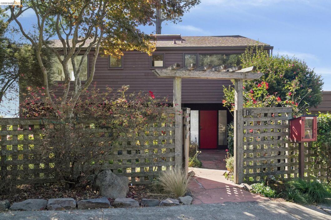 17 Senior Ave 1 41150970